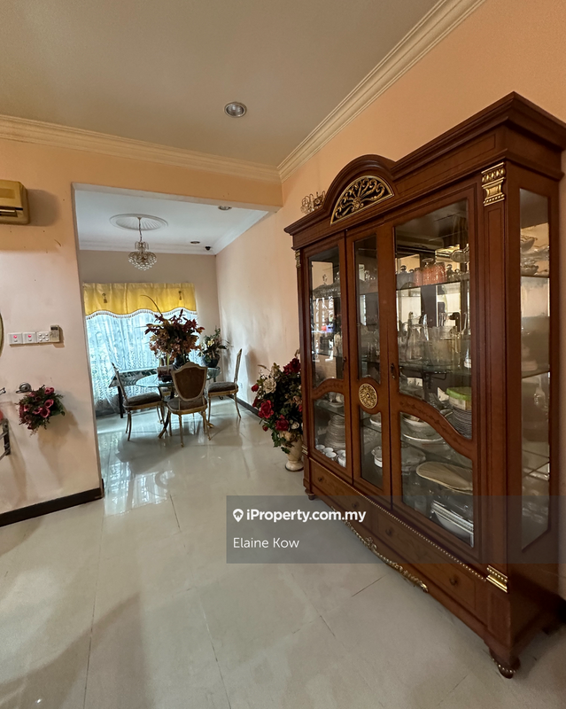 Bungalow House for Sale in Seksyen 11, Kota Damansara by Elaine Kow - iProperty.com.my