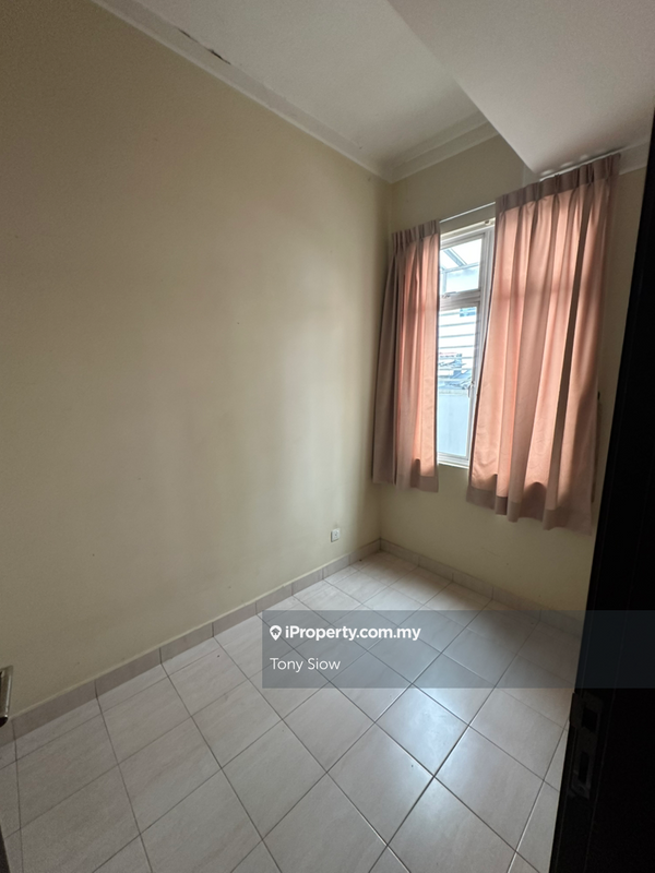 2.5-storey Terraced House for Sale in USJ Heights, Subang Jaya by Tony Siow - iProperty.com.my