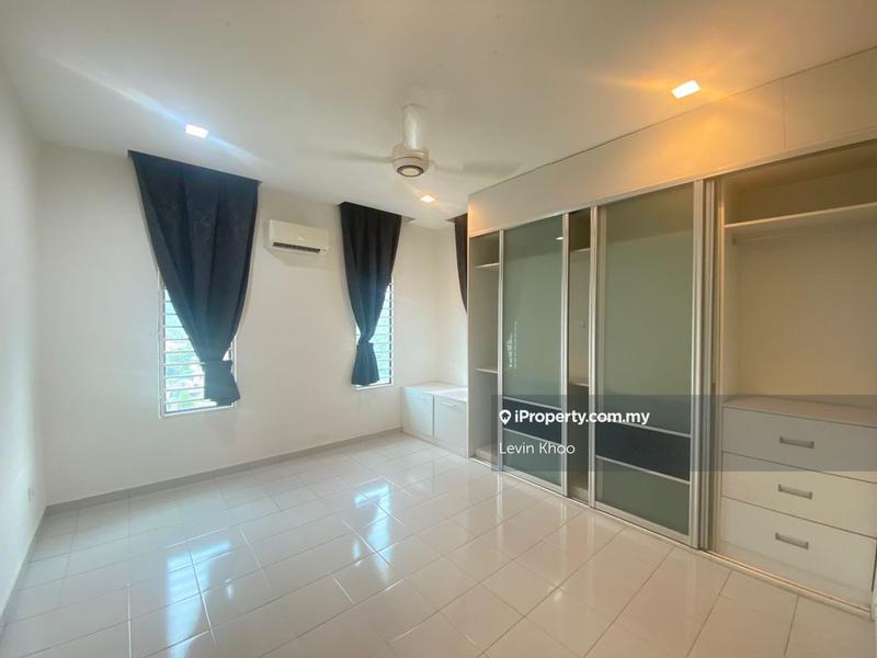 For Sale - T-Parkland