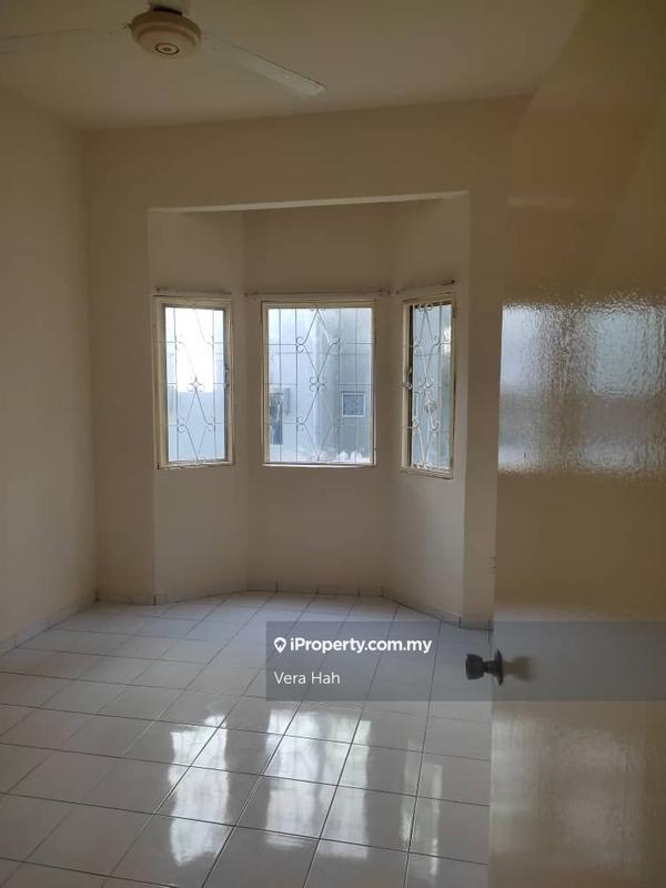 Pangsapuri untuk Dijual di Pelangi Court oleh Vera Hah - iProperty.com.my