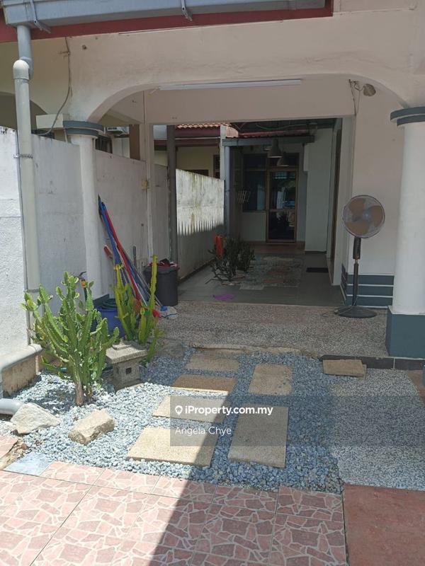 Rumah Berkembar untuk Disewa di Austin Perdana, Johor Bahru oleh Angela Chye - iProperty.com.my