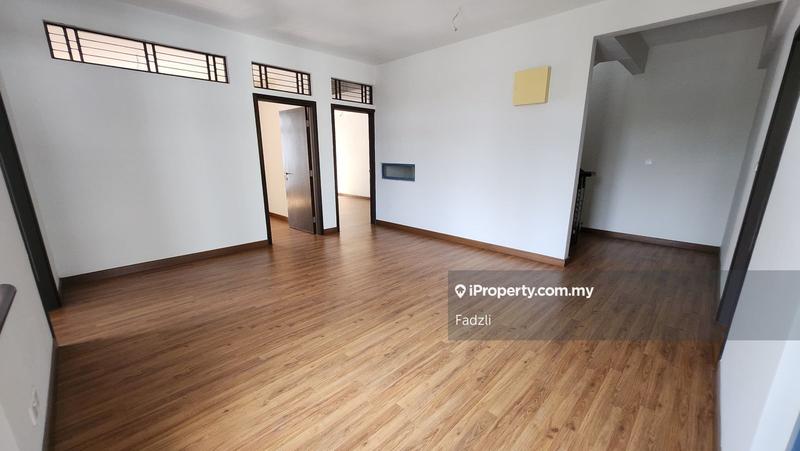 Rumah Teres 3-Tingkat untuk Dijual di Denai Alam, Shah Alam oleh Fadzli - iProperty.com.my