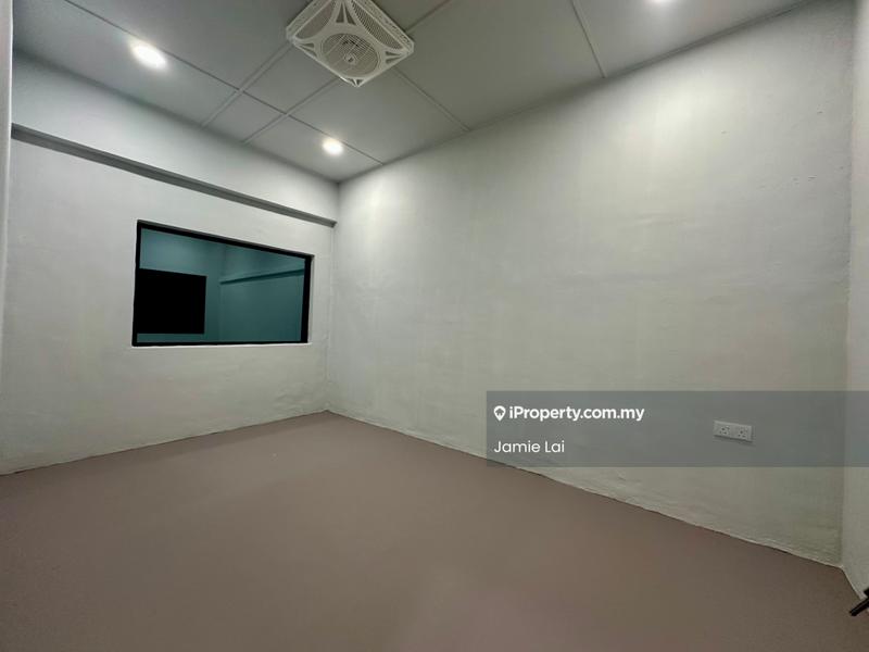Shop for Rent in Ipoh Garden East, Ipoh by Jamie Lai - Interior - iProperty.com.my