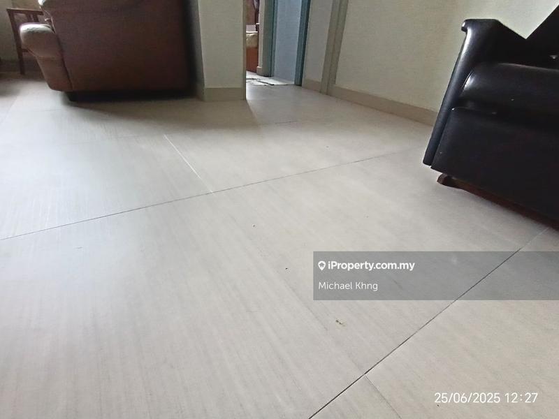 Kondominium untuk Dijual di Azuria Condominium oleh Michael Khng - iProperty.com.my