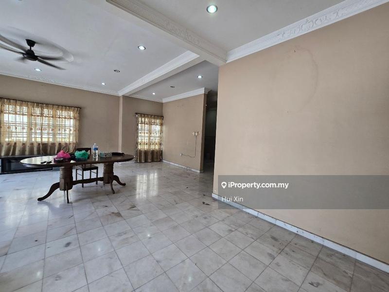 Rumah Berkembar untuk Dijual di Taman Saujana, Klang oleh Hui Xin - iProperty.com.my