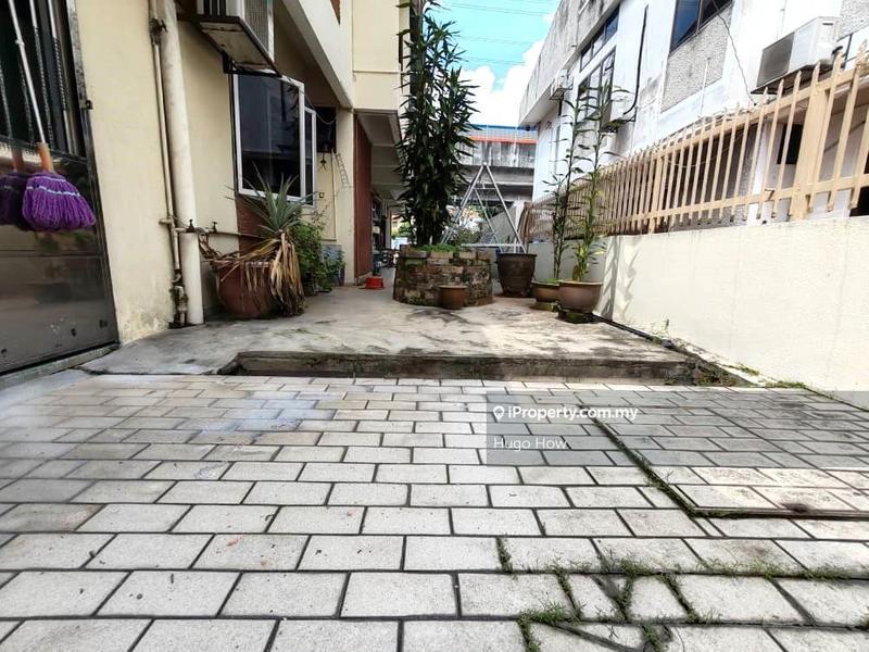 Rumah Berkembar untuk Dijual di Taman Kaya, Jalan Ipoh oleh Hugo How - iProperty.com.my