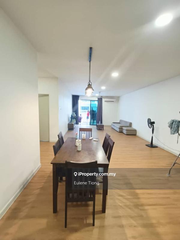 For Rent - Sapphire On The Park