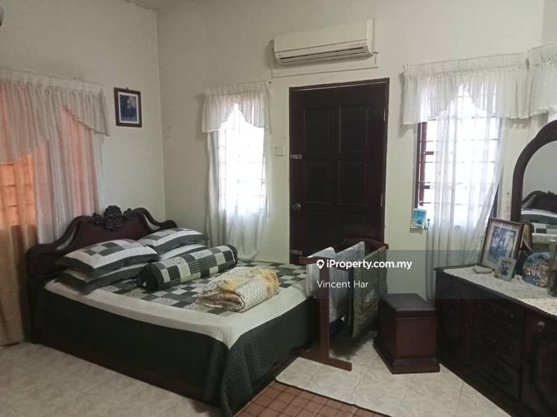 Bungalow House for Sale in Simpang Empat, Sitiawan by Vincent Har - iProperty.com.my