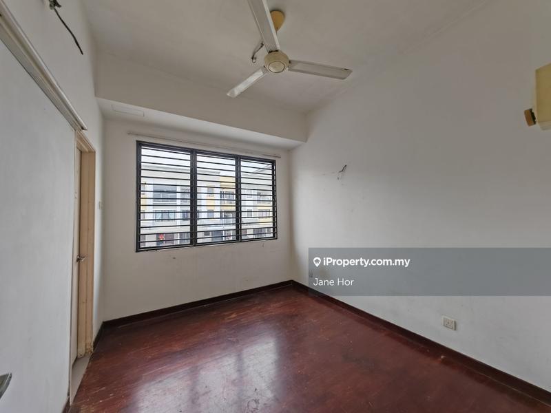 Townhouse for Sale in 16 Sierra, Puchong by Jane Hor - iProperty.com.my