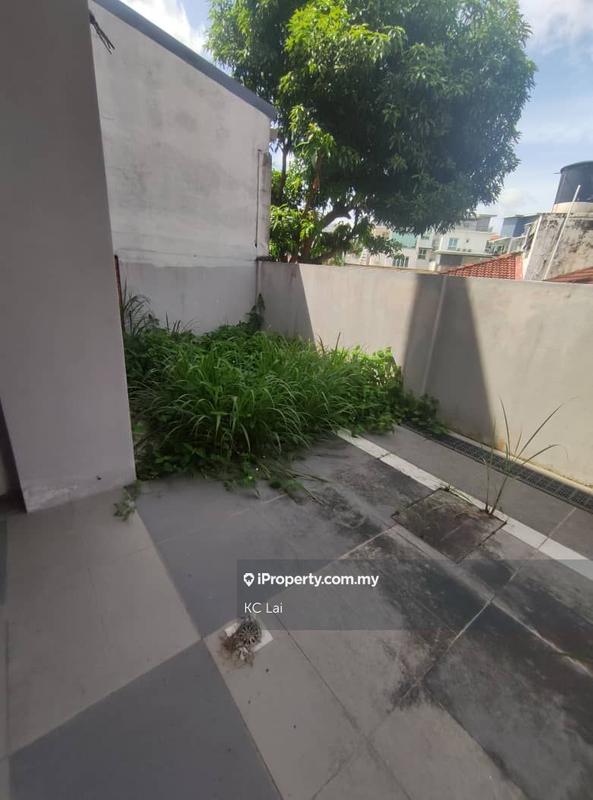 Rumah Berkembar untuk Dijual di Beautiful Double Storey Semi D in Seremban Town, Seremban oleh KC Lai - iProperty.com.my