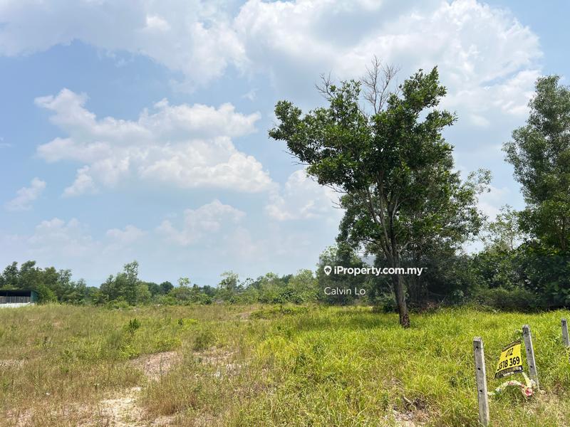 Tanah Perindustrian untuk Dijual di Bukit Angkat Kajang Industrial Land, Kajang oleh Calvin Lo - iProperty.com.my