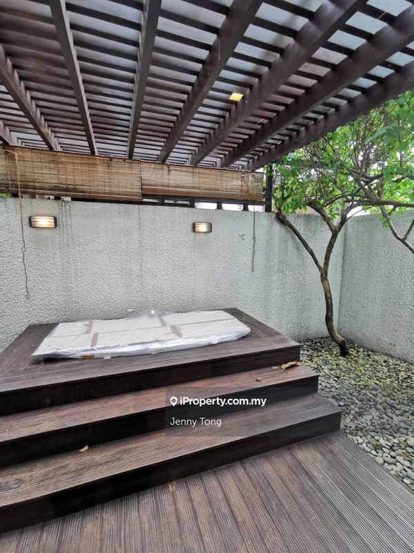 Bungalow House for Sale in Valencia, Sungai Buloh by Jenny Tong - iProperty.com.my