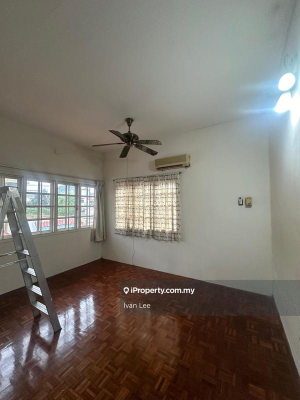 Rumah Berkembar untuk Dijual di Seksyen 19, Petaling Jaya oleh Ivan Lee - iProperty.com.my