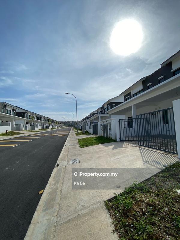 Rumah Berkembar untuk Dijual di Taman Scientex Rawang, Rawang oleh Ka Ee - iProperty.com.my
