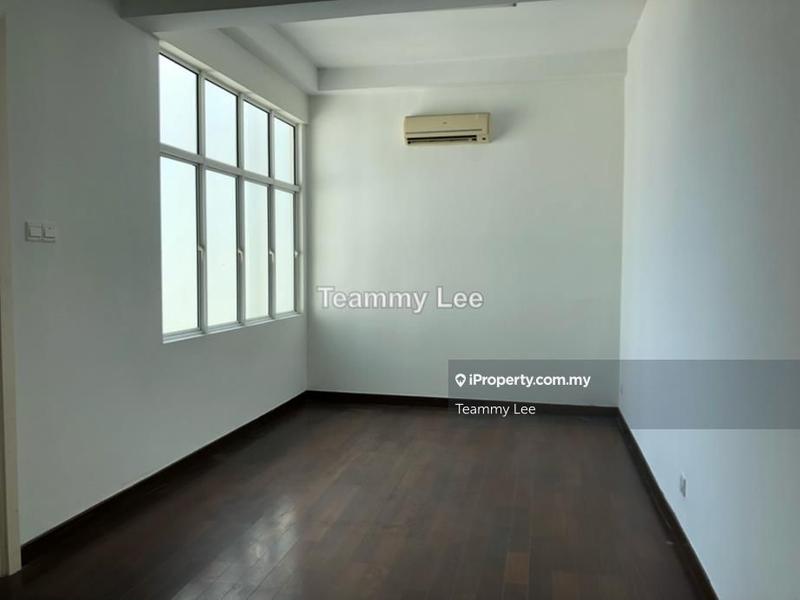 Kediaman Servis untuk Dijual di Subang Olives Residence oleh Teammy Lee - iProperty.com.my