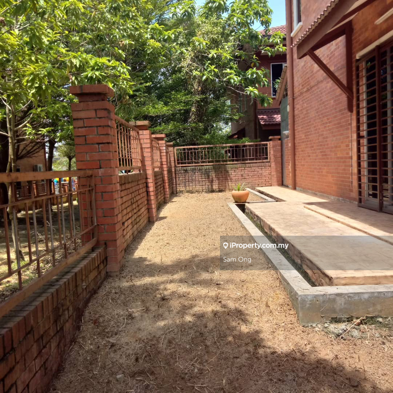 Rumah Berangkai 2 Tingkat untuk Dijual di Alam Budiman, Shah Alam oleh Sam Ong - iProperty.com.my