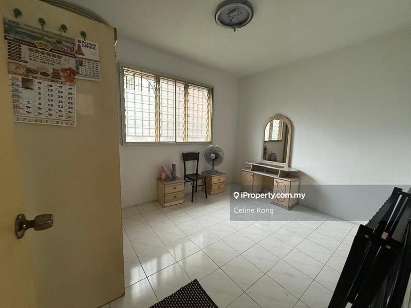 Flat for Sale in Happy Garden Flat by Celine Kong - iProperty.com.my