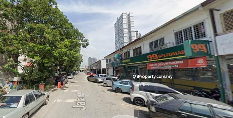 For Sale - 1,758 sf / Hot Area【 Ground Floor Shop 】Taman Jinjang Baru, Kepong
