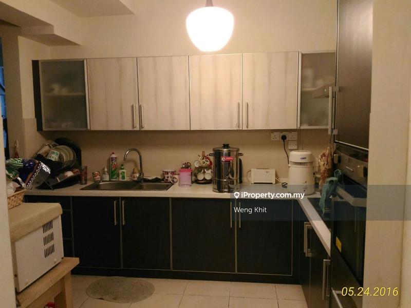 For Sale - Riana Green East