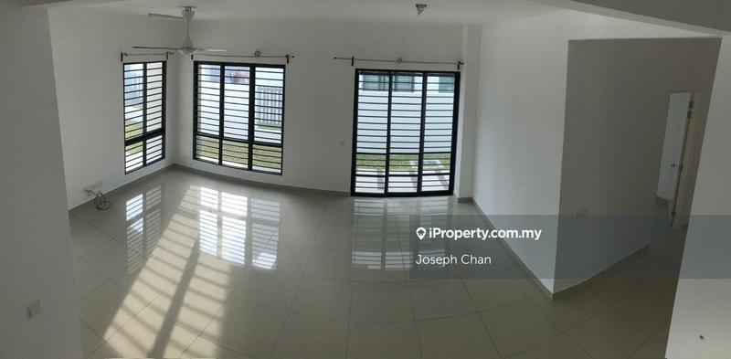 Rumah Berkembar untuk Dijual di Setia Utama, Setia Alam oleh Joseph Chan - iProperty.com.my