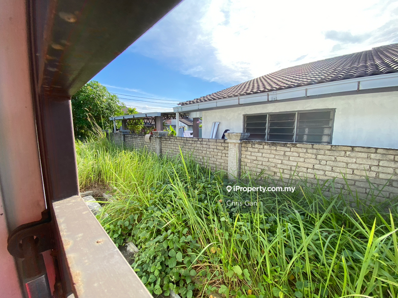 Semi-Detached House for Rent in Lorong Gambang Jaya, Kuantan by Chris Gan - iProperty.com.my