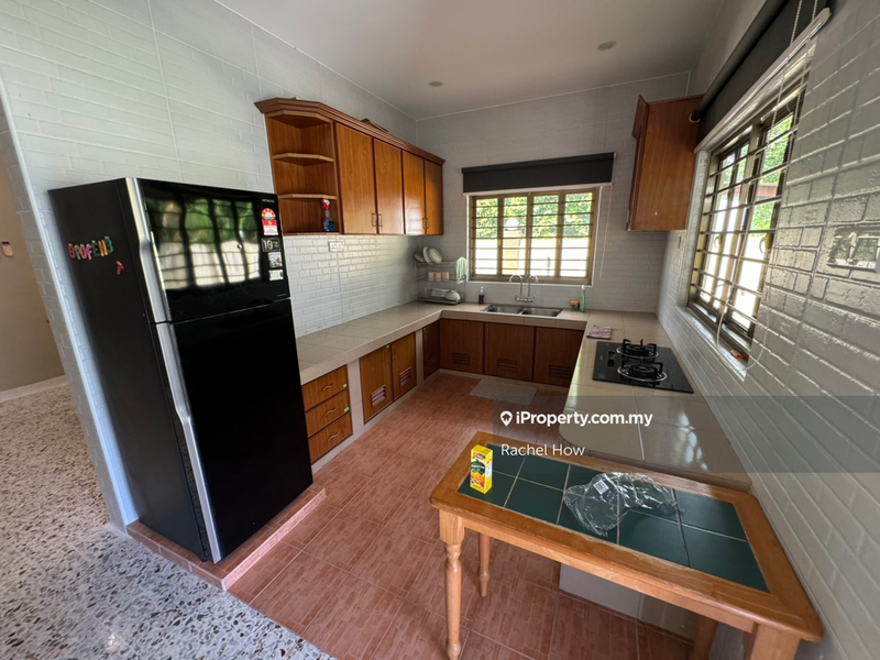 Bungalow House for Sale in Kampung Cina, Sitiawan by Rachel How - iProperty.com.my