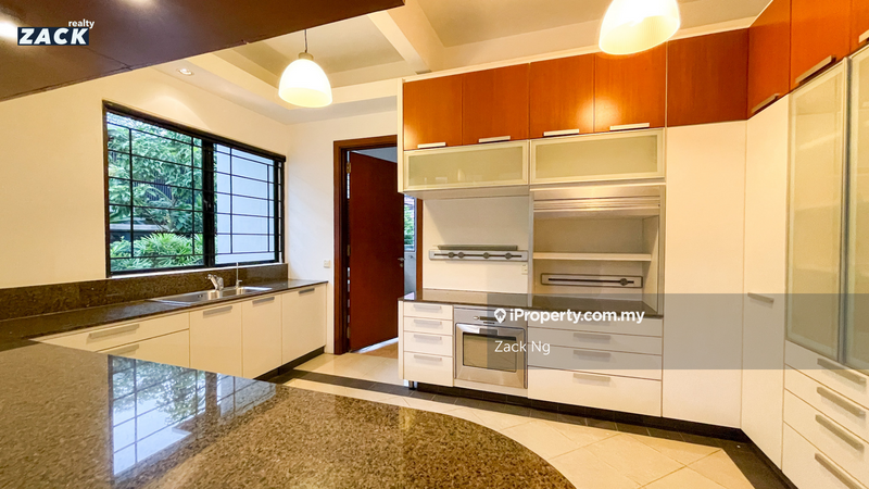 Bungalow House for Sale in Lakeview Resort Saujana, Saujana by Zack Ng - iProperty.com.my