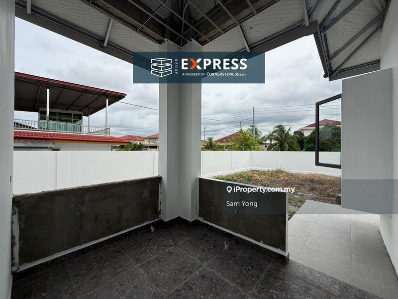 Bungalow House for Sale in Holiday Park, Miri by Sam Yong - iProperty.com.my