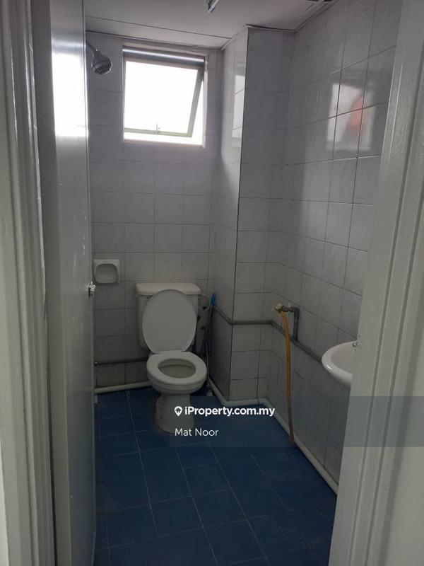Pangsapuri untuk Dijual di Ilham Apartment oleh Mat Noor - iProperty.com.my