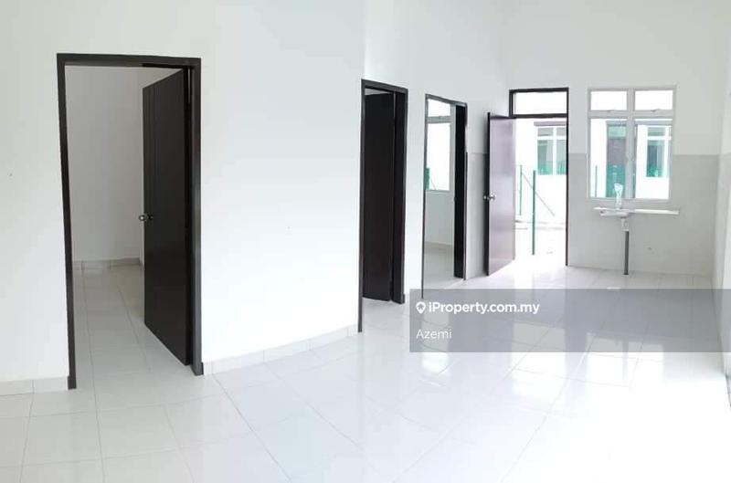 Semi-Detached House untuk Dijual di Banting, Banting oleh Azemi - iProperty.com.my