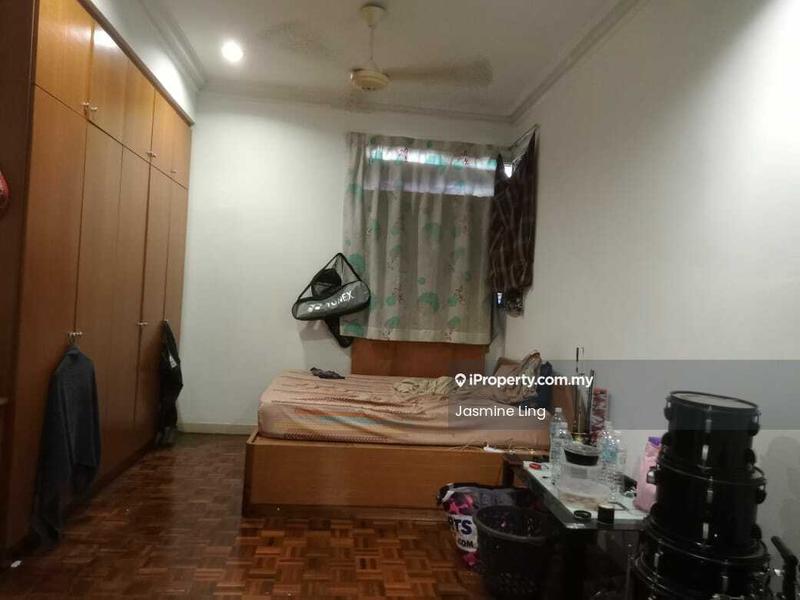1.5-storey Terraced House for Sale in Bk2, Bandar Kinrara, Bandar Kinrara by Jasmine Ling - Bedroom - iProperty.com.my