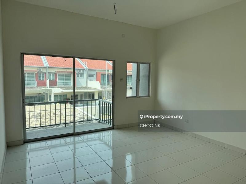 Rumah Teres 2-Tingkat untuk Dijual di Putra Nilai, Nilai oleh CHOO NK - iProperty.com.my
