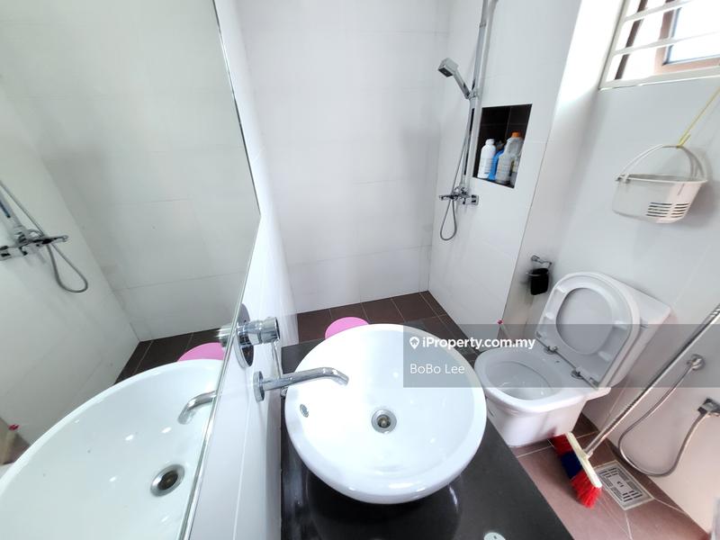 Rumah Berangkai 2.5 Tingkat untuk Dijual di Taman Overseas Union (Taman Oug), Jalan Klang Lama (Old Klang Road) oleh BoBo Lee - iProperty.com.my