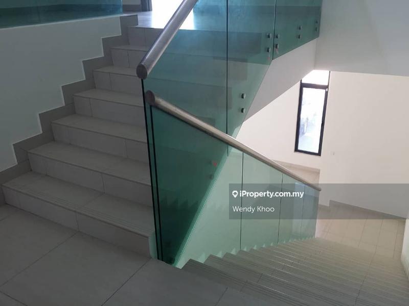 Rumah Berkembar untuk Dijual di Puchong, Selangor oleh Lawrence Khoo - iProperty.com.my