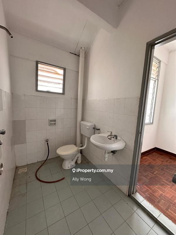 Rumah Teres 2-Tingkat untuk Dijual di Taman Puncak Jalil, Seri Kembangan oleh Ally Wong - iProperty.com.my