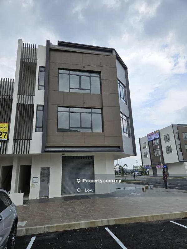 Shop / Office untuk Disewa di Bandar Rimbayu, Telok Panglima Garang oleh CH Low - iProperty.com.my