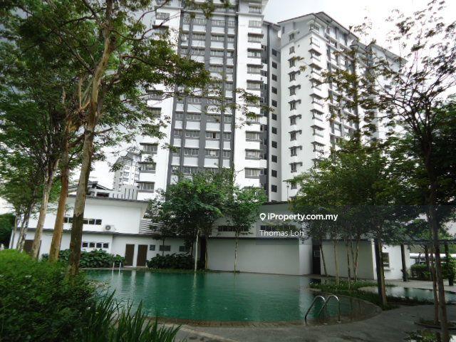 Condominium for Sale in Lagoon Suites by Thomas Loh - iProperty.com.my