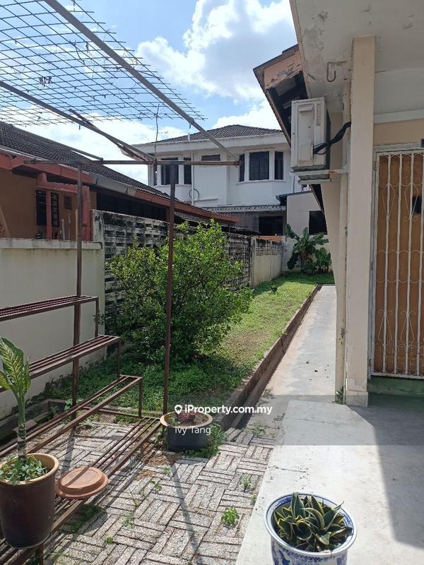 Bungalow House for Sale in Canning garden, Ipoh by Ivy Tang - iProperty.com.my