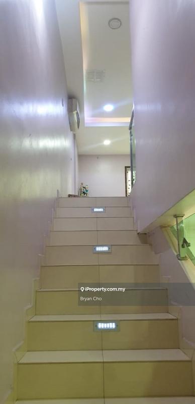 Rumah Berangkai 2 Tingkat untuk Dijual di Taman Saujana Impian, Kajang oleh Bryan Cho - iProperty.com.my