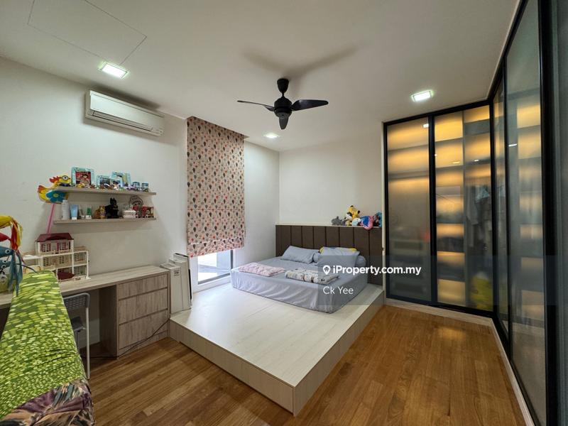 Bungalow House for Sale in Mines Resort City, Seri Kembangan by Ck Yee - iProperty.com.my