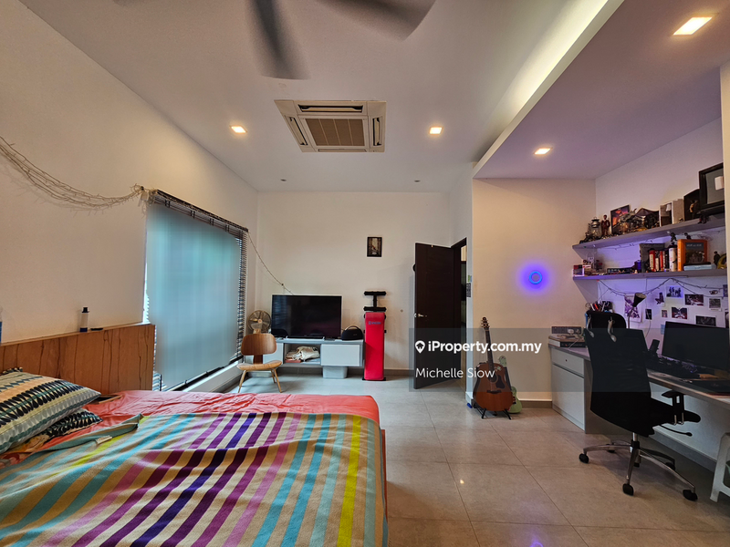 Rumah Berkembar untuk Dijual di Batu 9, Cheras oleh Michelle Siow - iProperty.com.my