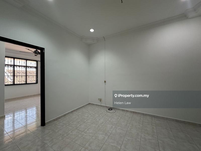 Rumah Berangkai 2 Tingkat untuk Dijual di Taman Ara Indah, Batu Berendam oleh Helen Law - iProperty.com.my