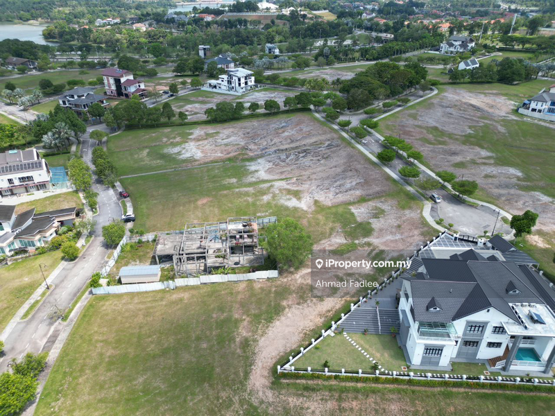 Banglo Tanah untuk Dijual di Presint 11, Presint 11 oleh Ahmad Fadlee - iProperty.com.my