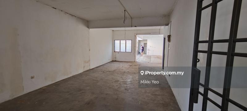 Kedai untuk Dijual di Taman Megah Ria, Masai oleh Mikki Yeo - iProperty.com.my