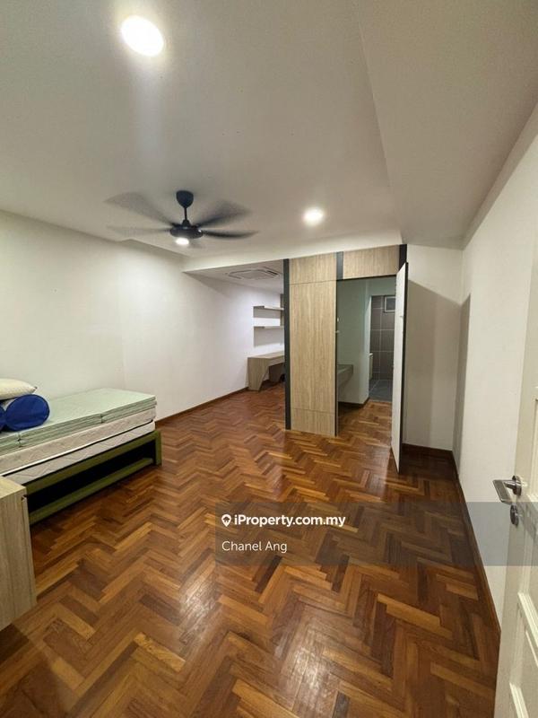 Rumah Berkembar untuk Dijual di Taman Molek, Johor Bahru oleh Chanel Ang - iProperty.com.my