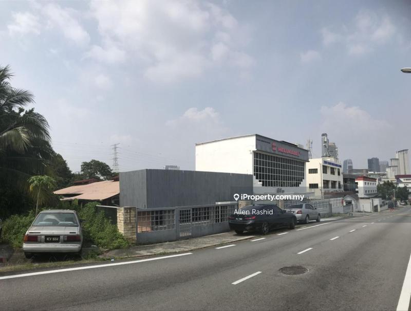 For Sale - Semi D Warehouse Petaling Jaya, Selangor
