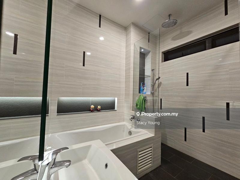 Bungalow House for Sale in Taman Bukit Serdang, Seri Kembangan by Stacy Young - iProperty.com.my