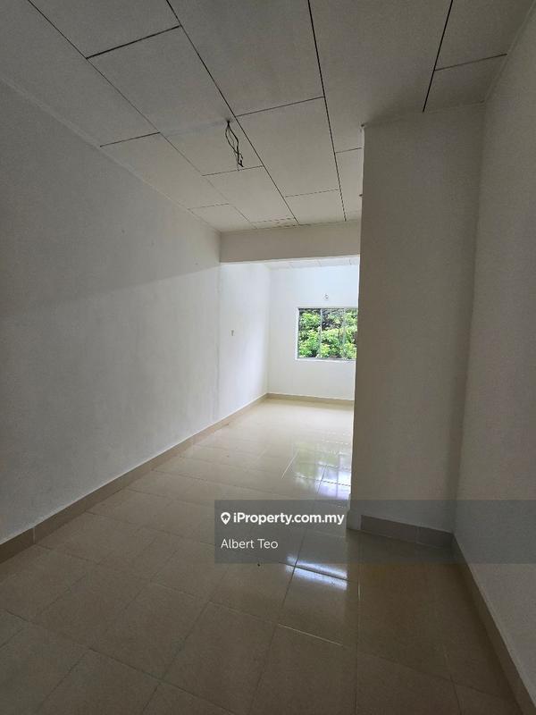 Rumah Berangkai 2 Tingkat untuk Dijual di Taman Bukit Flora 2, Batu Pahat oleh Albert Teo - iProperty.com.my