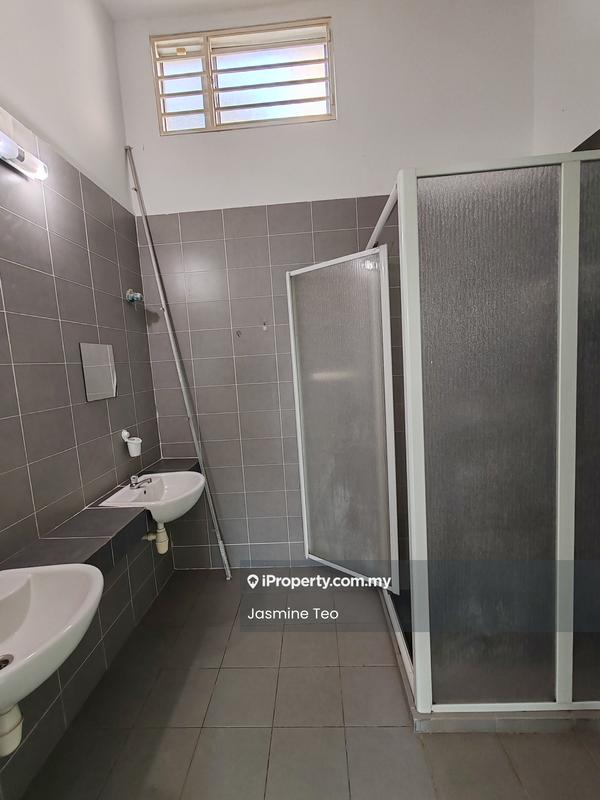 Rumah Berangkai 2 Tingkat untuk Dijual di Setia Indah 12, Setia Alam oleh Jasmine Teo - Bathroom - iProperty.com.my