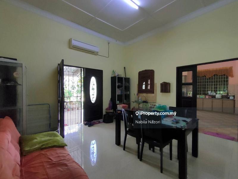 Banglo untuk Dijual di Pasir Hor, Kota Bharu oleh Nabila Nazori - iProperty.com.my
